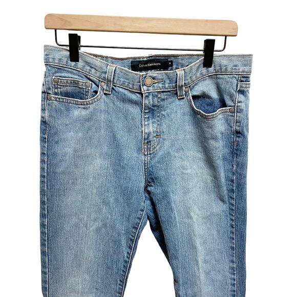 Calvin Klein Regular Wash Flare Midrise Jeans Women’s size 8 - Picture 3 of 6